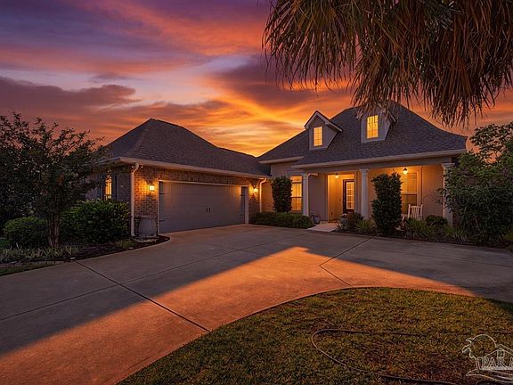 4th image of 4728 Foxtail Palm Dr