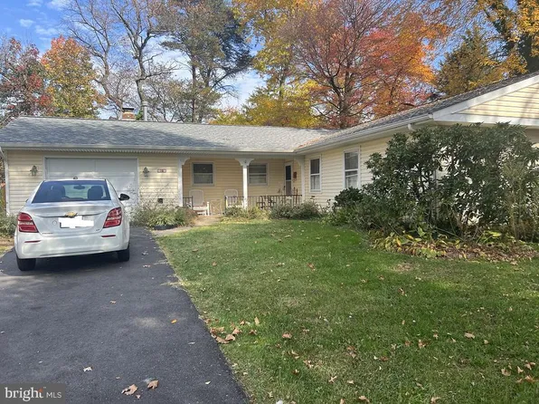 16 Elridge Pl, Willingboro, NJ 08046