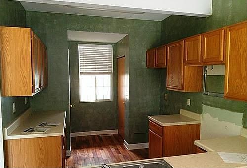 4th image of 6333 Commonwealth Dr