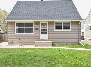 731 S 100th St, West Allis, WI 53214
