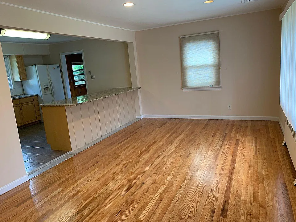 118 Fairfield Dr