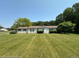 8049 McKinley Rd, Algonac, MI 48001