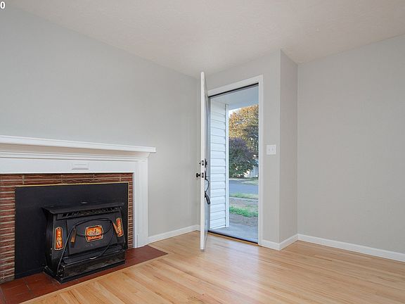 4th image of 6420 NW Jordan Way