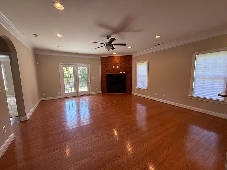 1476 Neville Gardens Ln — Photo 9