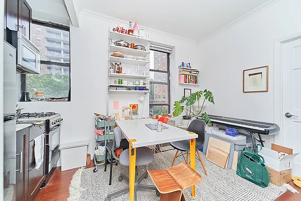 Rented by Living New York | media 12