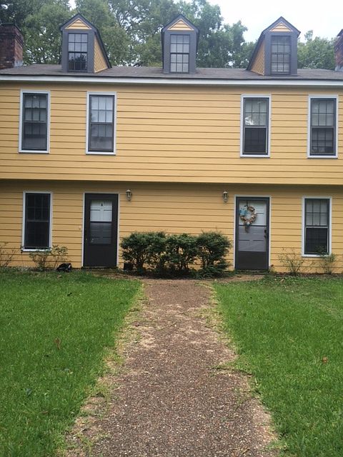 1st image of 200 White Dr #B