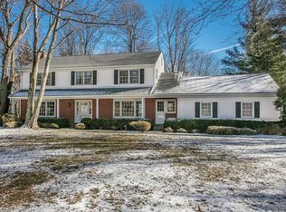 29 Balsam Rd, Briarcliff Manor, NY 10510