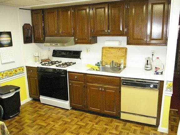 5th image of 114 Boxwood Ct