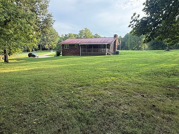 3rd image of 4394 Back Valley Rd