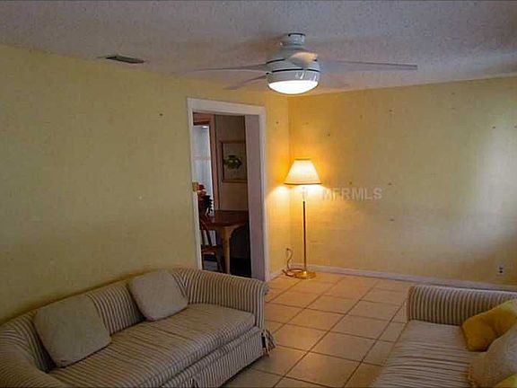 3rd image of 1255 Byron Ave