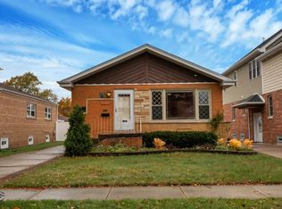 9116 S Ridgeway Ave, Evergreen Park, IL 60805