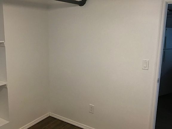 5th image of 1022 115th St #1