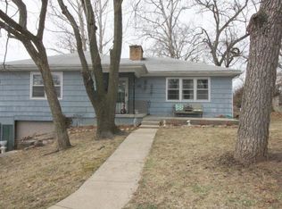 102 Woods Ave, Excelsior Springs, MO 64024