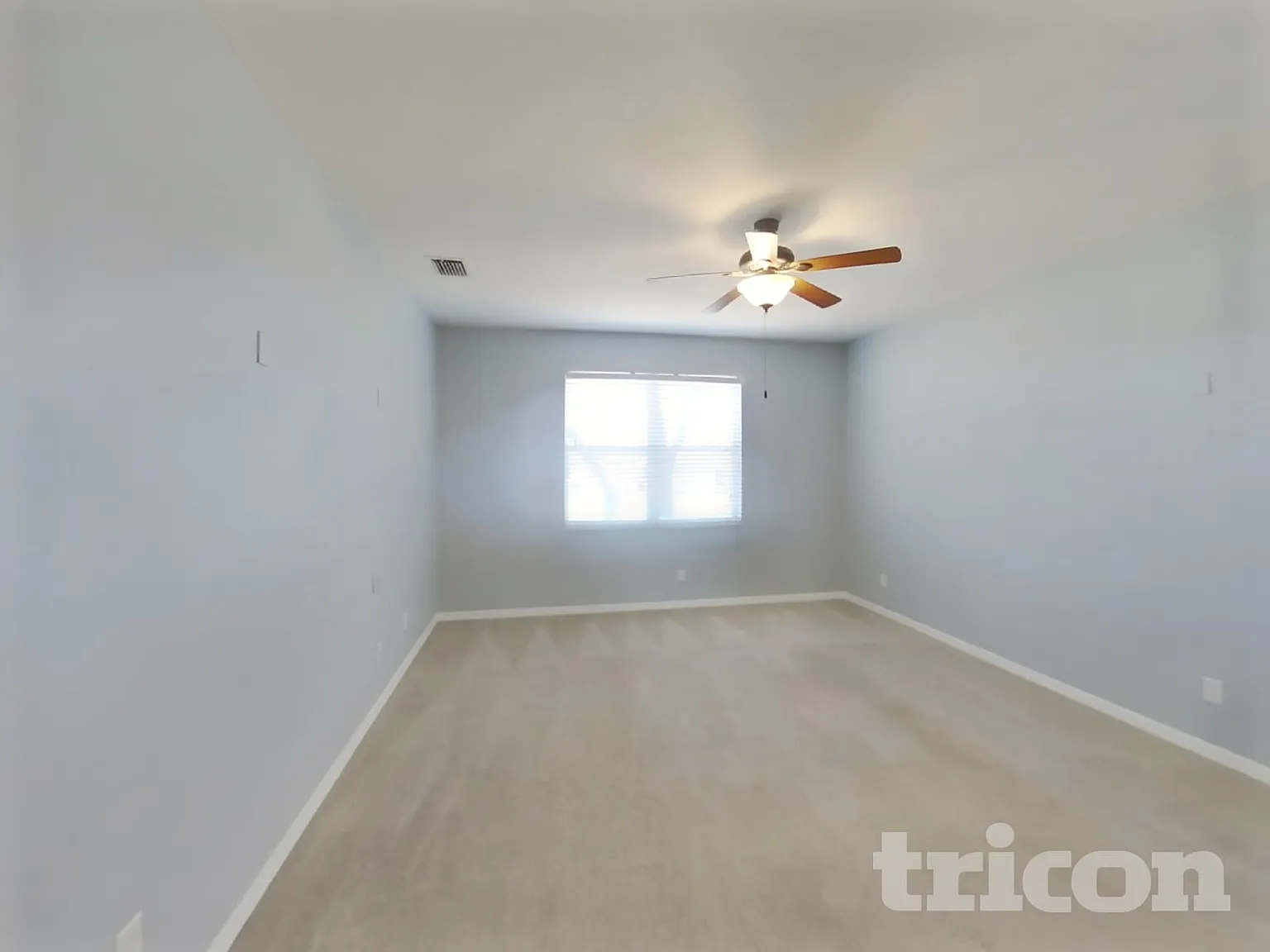 601 Cypress Park Avenue Tarpon Springs FL — Photo 2