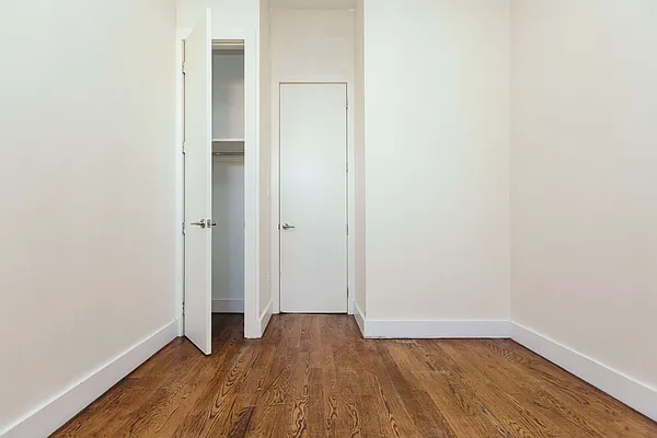 Rented by Nooklyn NYC LLC | media 4