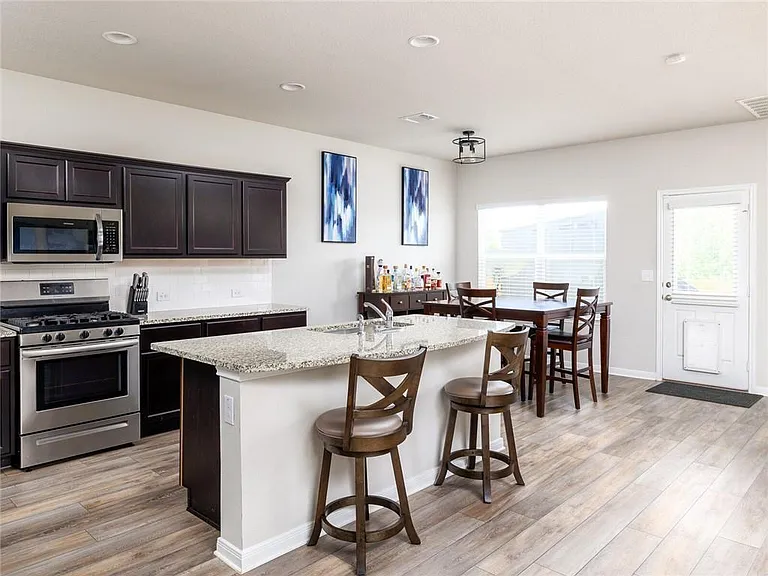3601 Kotche St — Photo 8