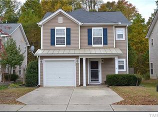 220 Palmdale Ct, Holly Springs, NC 27540