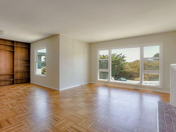 3rd image of 732 Southgate Ave