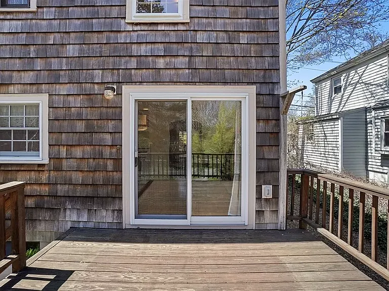 49 Sunnyside Ave — Photo 29