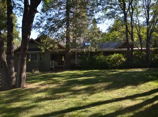1132 Eddy Dr, Mount Shasta, CA 96067