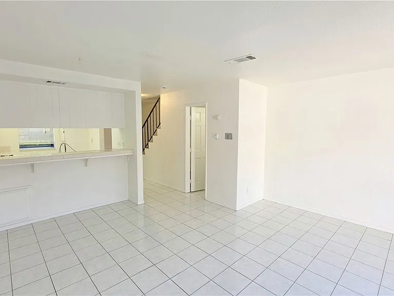 5213 Coventry Way — Photo 3