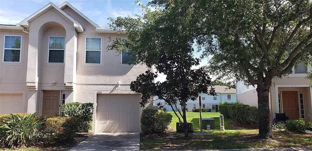3 bed, 2.5 bath, 1398 sqft, $2,300 — Photo 1