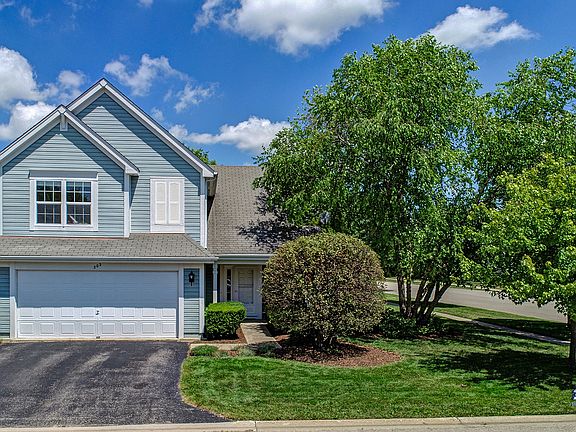 2nd image of 202 Lexington Ln
