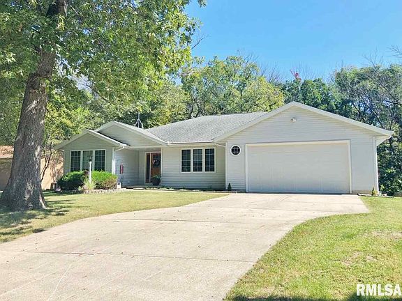 2nd image of 221 Briarwood Pl