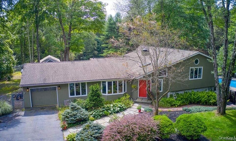 1st image of 38 E Glen Wild Road