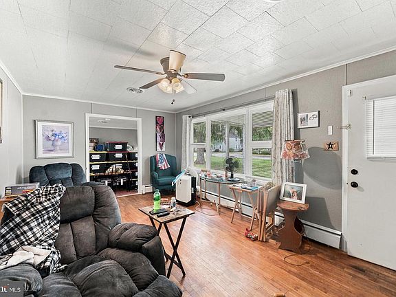3rd image of 306 Sunrise Ave