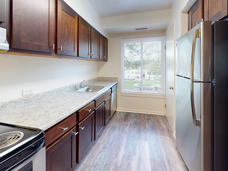 Seneca Place — Photo 90