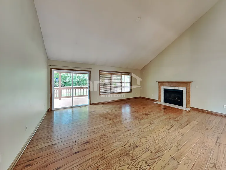 5650 Winsor Woods Dr — Photo 5