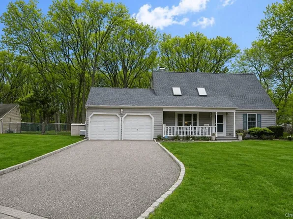 4 Summer Street, Mount Sinai, NY 11766