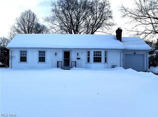 477 Wildwood Dr, Youngstown, OH 44512