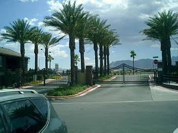 4th image of 6868 Sky Pointe Dr Unit 1044