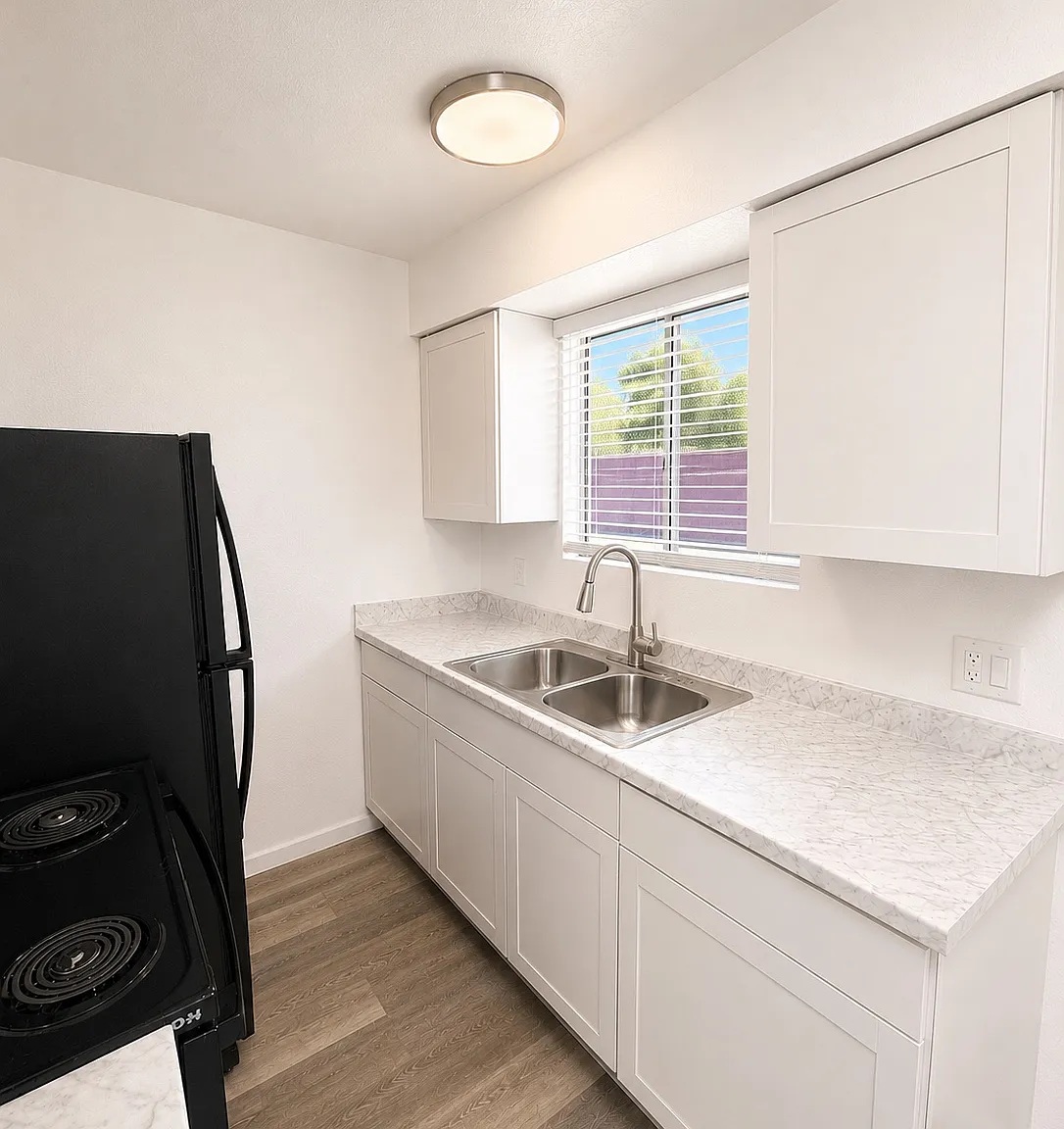 2 bed, 700 sqft, $1,600 — Photo 4
