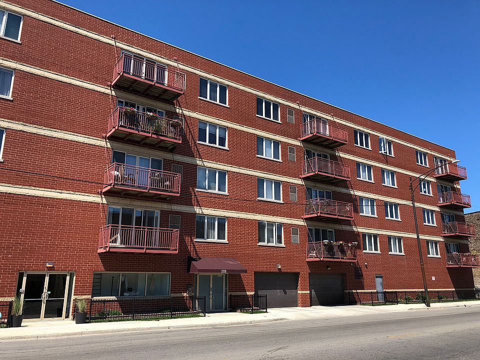 1st image of 2158 W Grand Ave #307