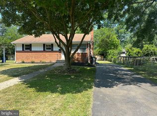 3222 Kenney Dr, Falls Church, VA 22042