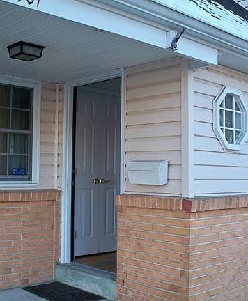 Front Door into Vestibule