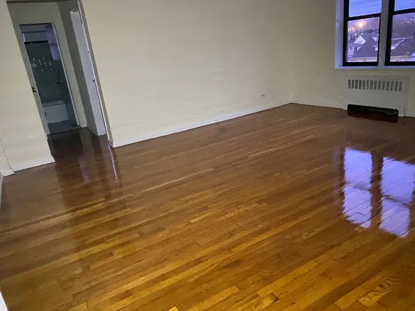 (undisclosed Address), Jamaica, NY 11435