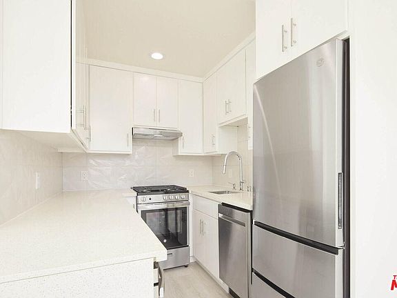 4th image of 2814 Grand Canal Ct #2814