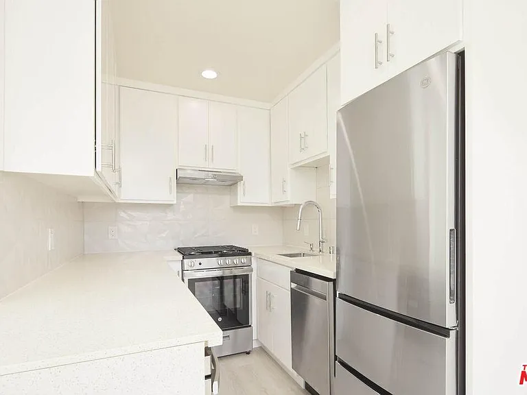 2814 Grand Canal Ct #2814 — Photo 4