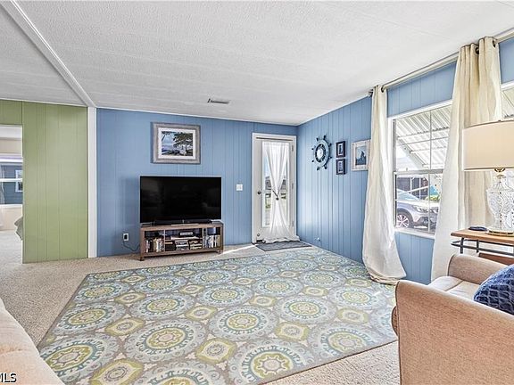 5th image of 16033 Hibiscus Way