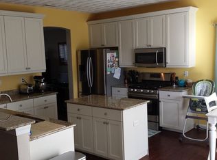945 Lym Dr, Virginia Beach, VA 23464