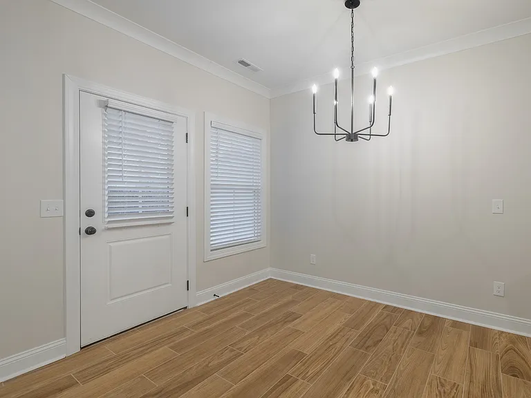 440-454 Wren Creek Ct — Photo 7