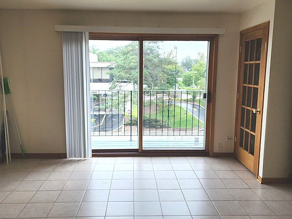 5th image of 5026 Carol St APT 2