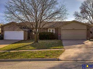1817 Normandy Ln, Lincoln, NE 68512