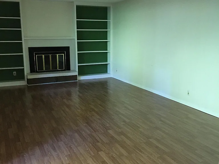 3088 Colony Rd #D — Photo 2