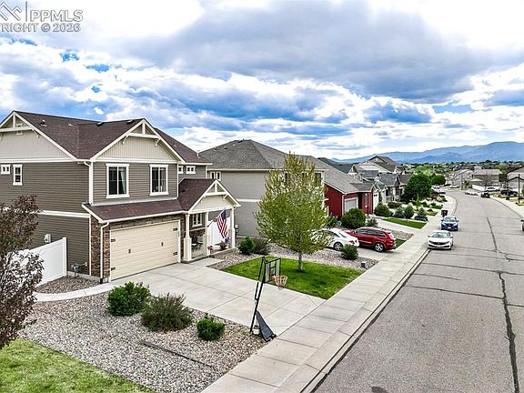 4th image of 9305 Castle Oaks Dr