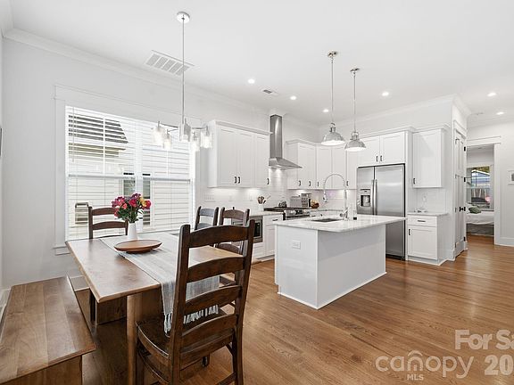 3rd image of 3009 Sam Drenan Rd